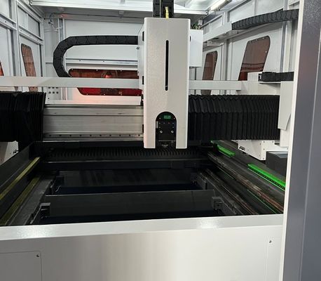 YYC-Taiwan Gear Rack Водное охлаждение CNC Лазерная резальная машина 3015 1000w 3kw 6kw для лазерной резки нержавеющей стали
